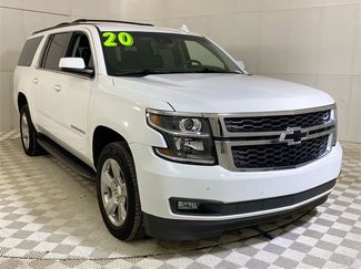 Used 2020 Chevrolet Suburban LT video 1