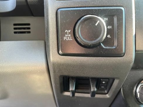 Used 2019 Ford F250 XL w/ STX Appearance Package AWD/4WD image 28