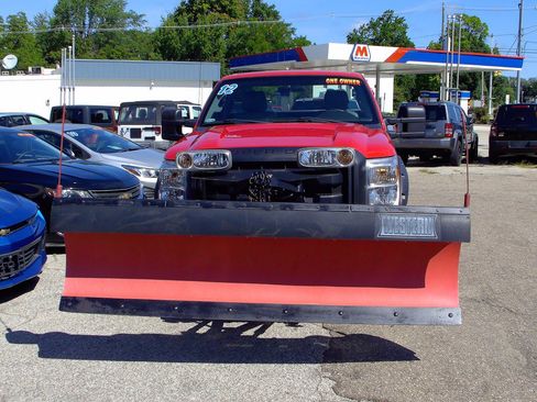 Used 2012 Ford F250 XL w/ XL Decor Pkg AWD/4WD image 2