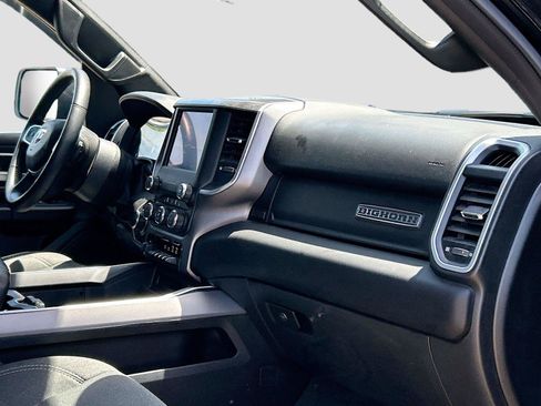 Used 2022 RAM 1500 Big Horn AWD/4WD image 12