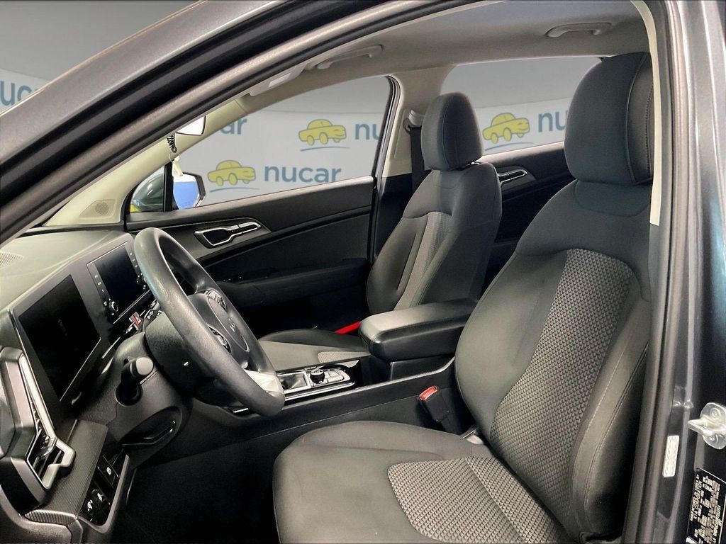 Used 2023 Kia Sportage LX AWD/4WD image 10