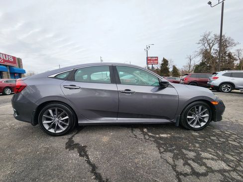 Used 2019 Honda Civic EX image 8