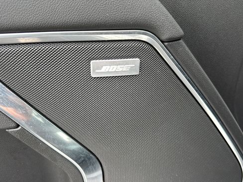 Used 2022 GMC Sierra 1500 SLT AWD/4WD image 18