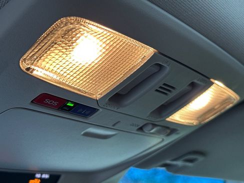 Used 2019 Subaru Outback 3.6R Touring w/ Popular Package #3A image 24