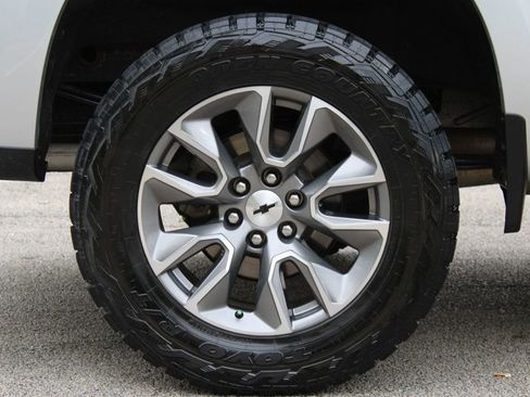 Used 2020 Chevrolet Silverado 1500 RST image 38