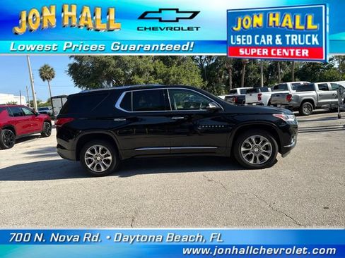 Used 2019 Chevrolet Traverse Premier w/ Driver Confidence II Package FWD image 12