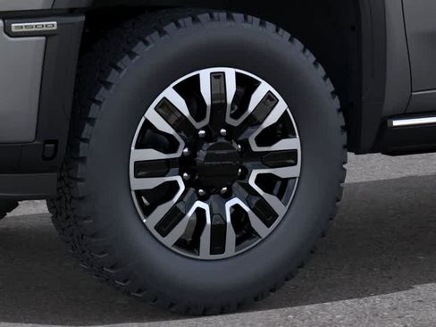 New 2026 GMC Sierra 3500 Denali Ultimate AWD/4WD image 9