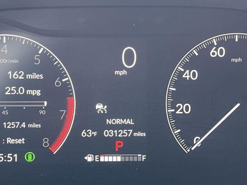 Used 2023 Honda CR-V EX image 8
