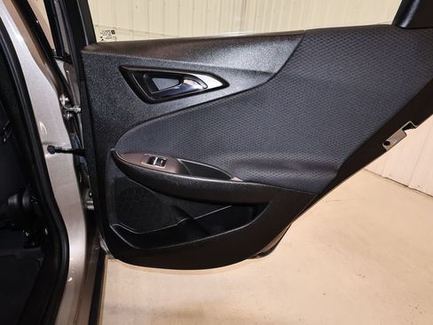 Used 2022 Chevrolet Malibu RS FWD image 17