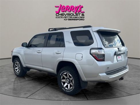 Used 2019 Toyota 4Runner TRD Off-Road image 3