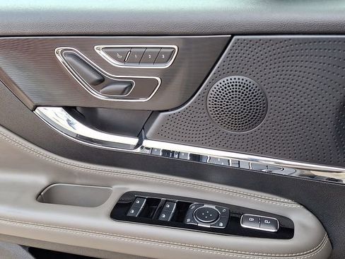 Used 2023 Lincoln Corsair Reserve w/ Equipment Group 201A FWD image 20