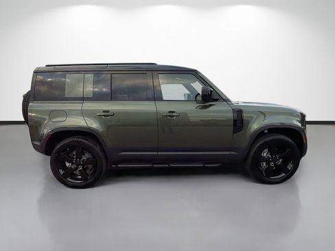 New 2026 Land Rover Defender 110 S image 6