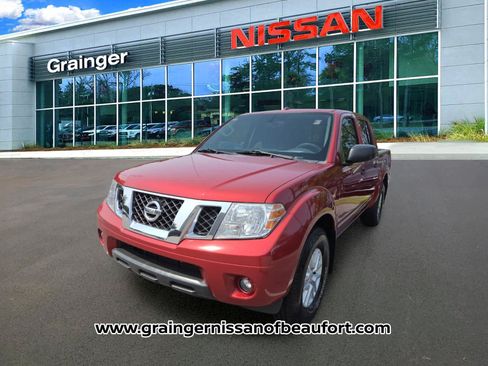 Used 2017 Nissan Frontier SV w/ SV Value Truck Package RWD image 2
