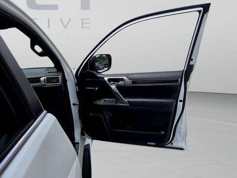 Certified 2023 Lexus GX 460 Premium AWD/4WD image 26