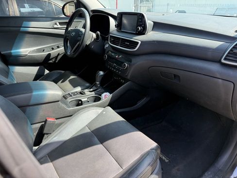 Used 2019 Hyundai Tucson Limited w/ Cargo Package FWD image 3