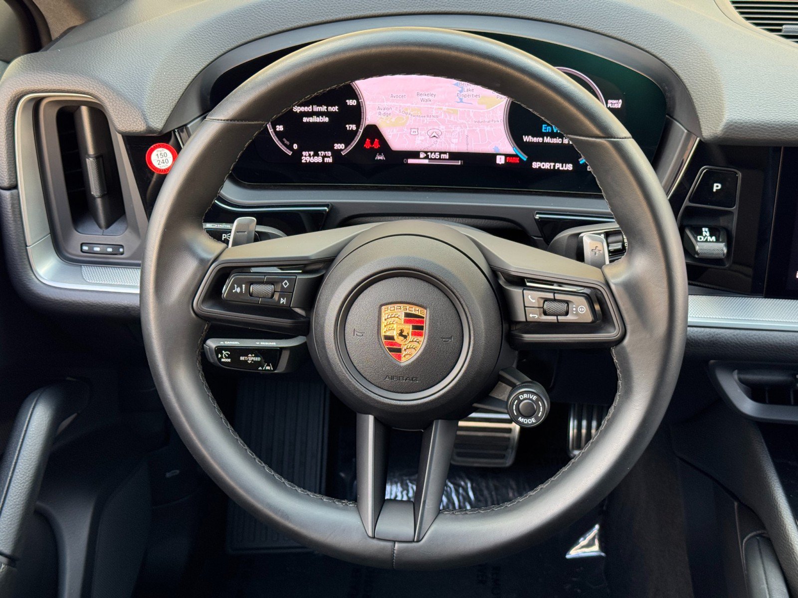 Used 2024 Porsche Cayenne S AWD/4WD image 22