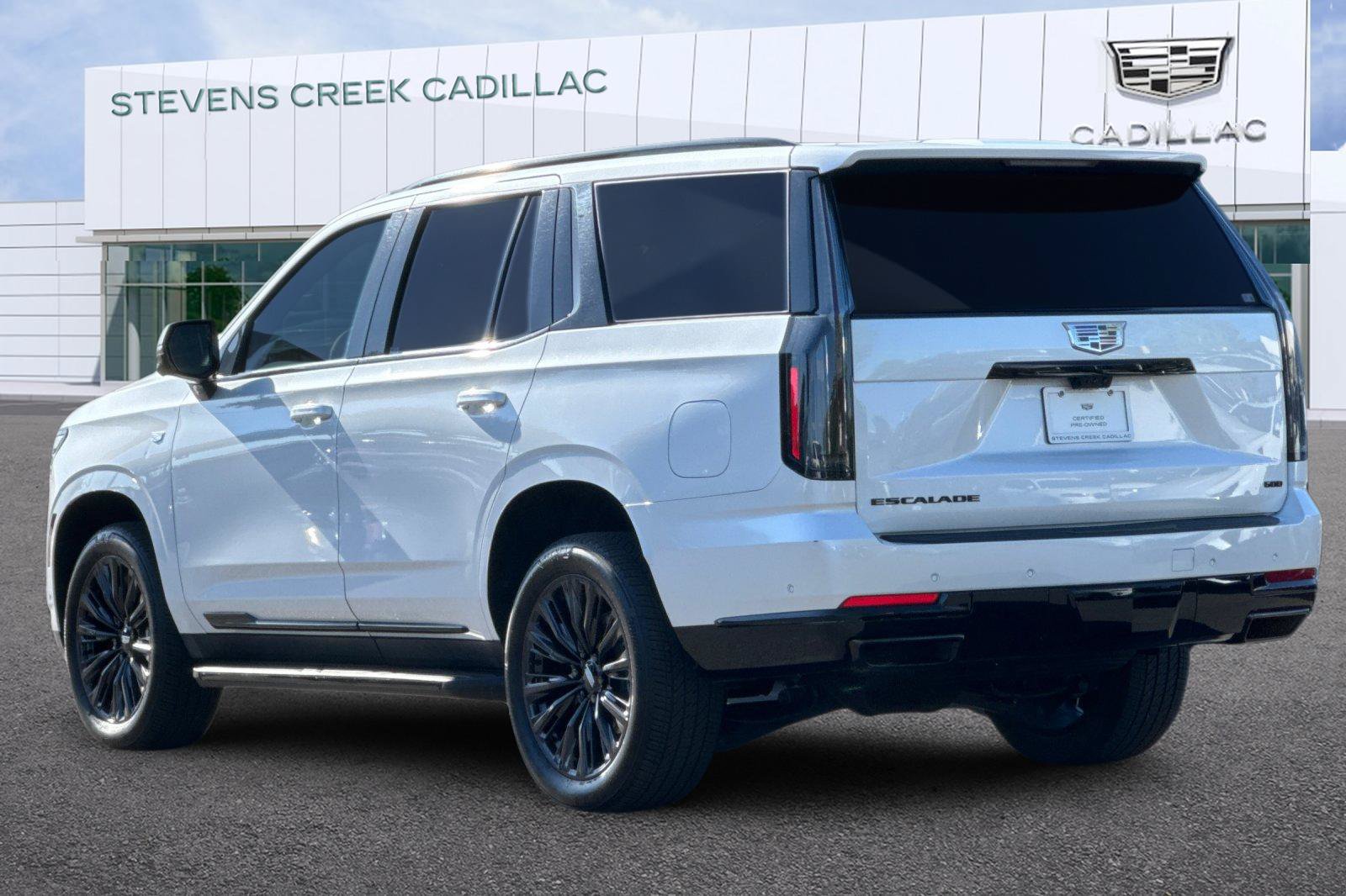 Used 2025 Cadillac Escalade Sport w/ LPO, ONYX Package AWD/4WD image 5