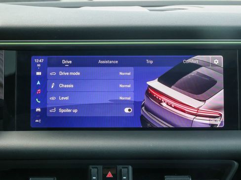 Certified 2025 Porsche Macan 4 Electric image 29