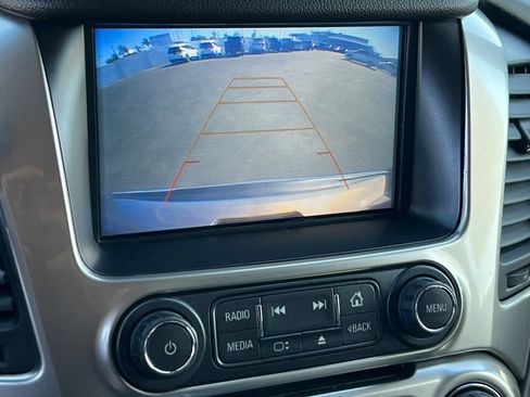 Used 2018 Chevrolet Suburban Premier AWD/4WD image 30
