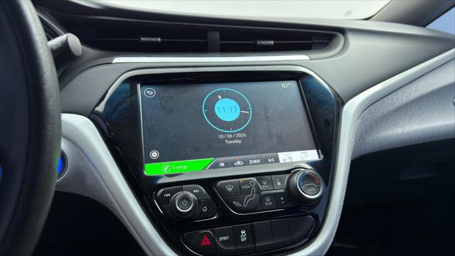 Used 2020 Chevrolet Bolt LT FWD image 35