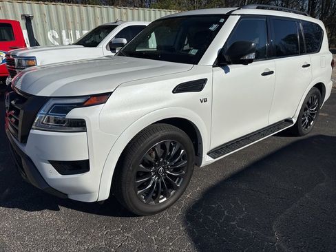 Used 2021 Nissan Armada Platinum w/ Captain's Chairs Package image 4