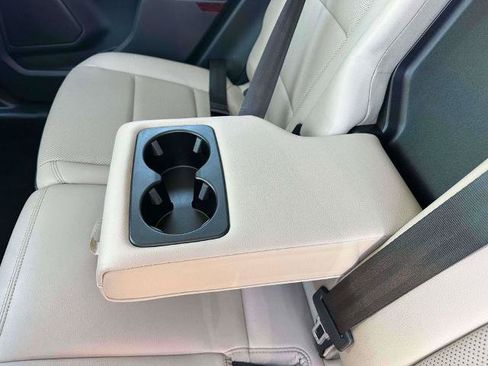 Certified 2021 Ford Escape Titanium AWD/4WD image 11