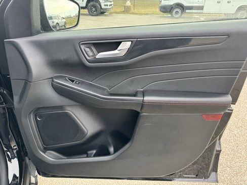 Used 2024 Ford Escape ST-Line image 30