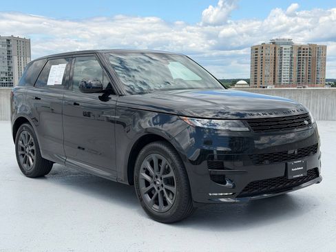 Used 2024 Land Rover Range Rover Sport Dynamic SE AWD/4WD image 9