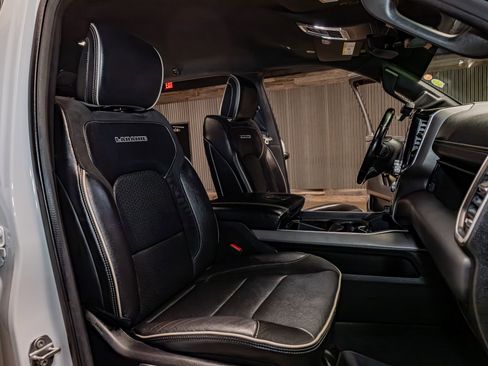 Used 2021 RAM 1500 Laramie image 28