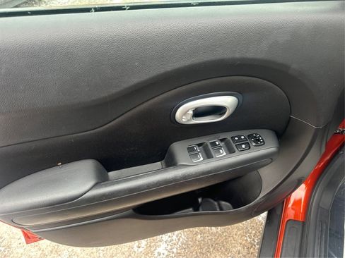 Used 2019 Kia Soul + FWD image 28