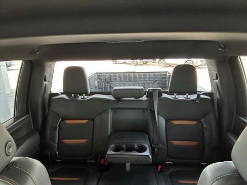 Used 2023 GMC Sierra 2500 AT4 image 24