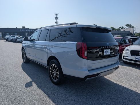 Certified 2025 Ford Expedition Max Platinum AWD/4WD image 5