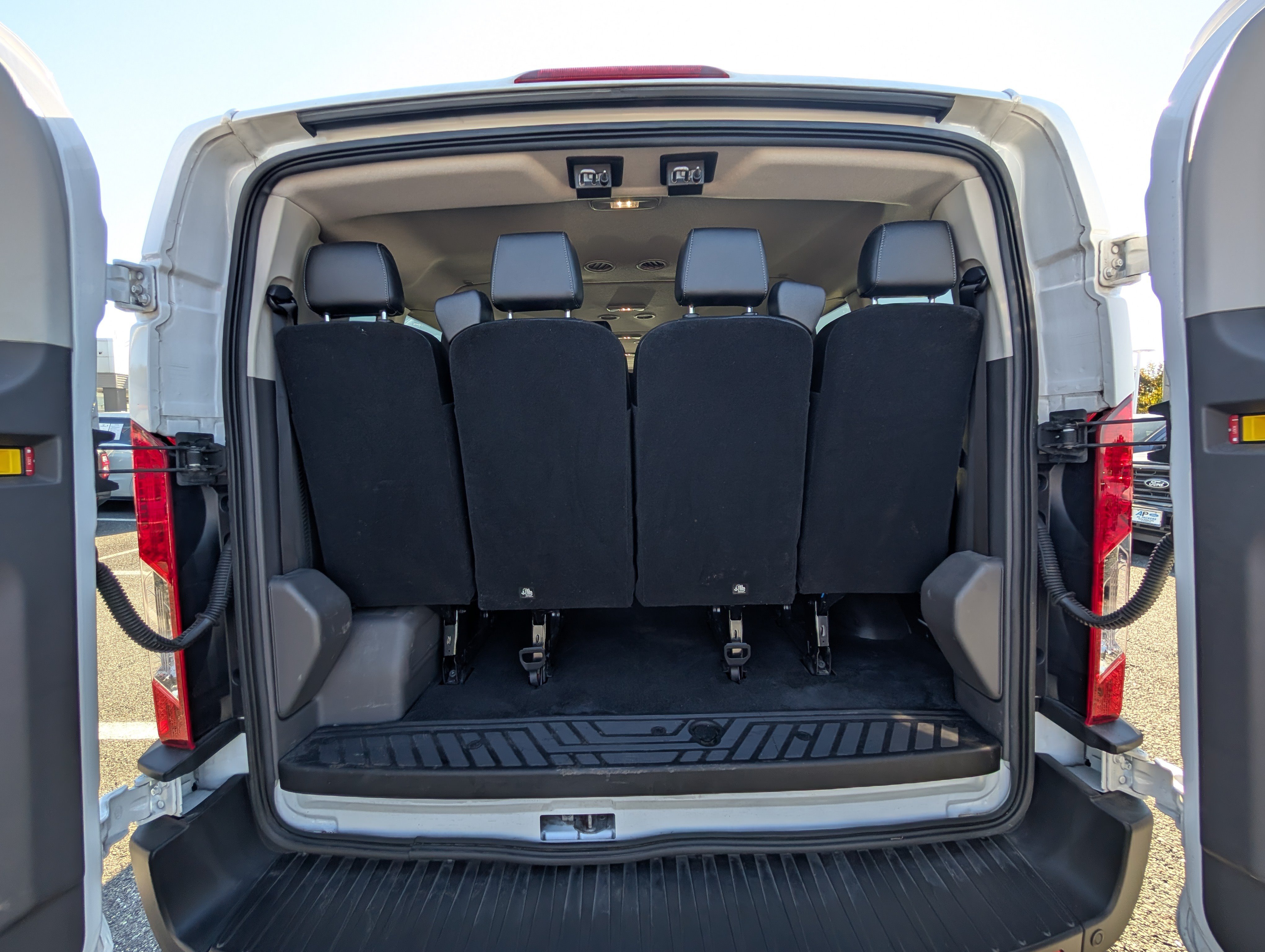 Certified 2025 Ford Transit 350 XL RWD image 15