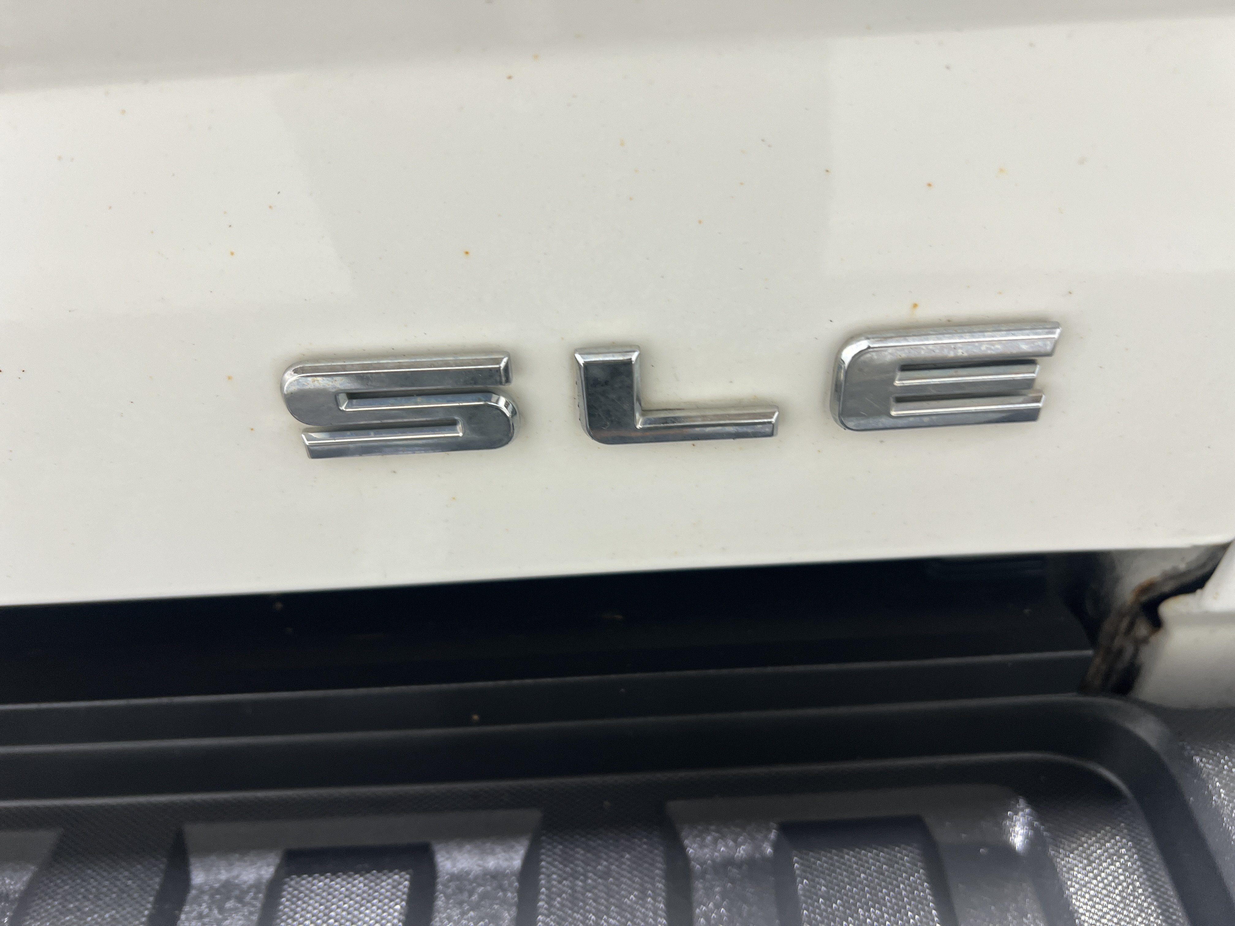Used 2019 GMC Sierra 2500 SLE w/ SLE Preferred Package AWD/4WD image 5