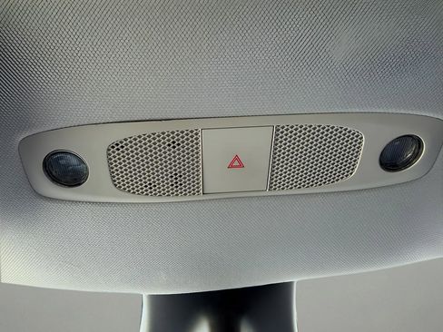 Used 2020 Tesla Model Y Performance image 22