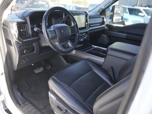 Used 2024 Ford F350 Lariat image 8