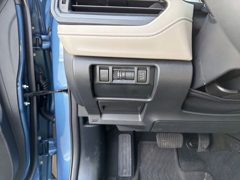 Certified 2025 Subaru Forester Premium w/ Convenience Package #2 image 28