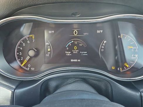 Used 2017 Jeep Grand Cherokee Altitude image 11