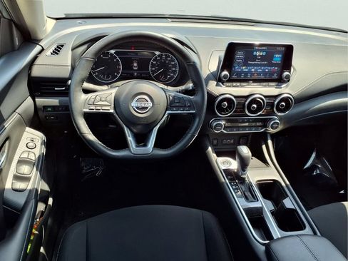 Used 2025 Nissan Sentra SV w/ All-Weather Package FWD image 9