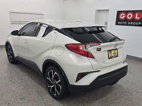 Used 2018 Toyota C-HR XLE image 5