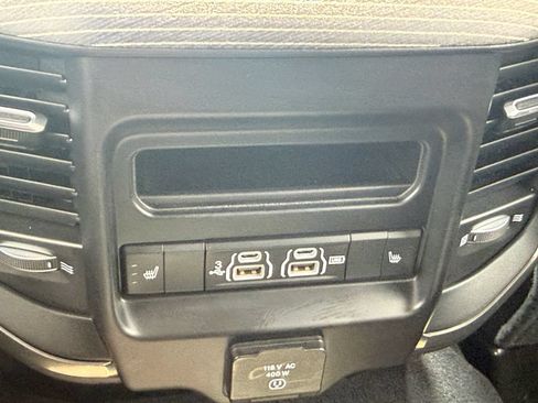 Used 2020 RAM 3500 Limited AWD/4WD image 21