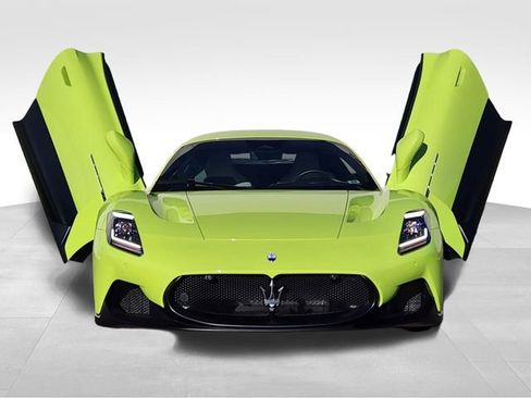 Used 2023 Maserati MC20 Coupe image 10