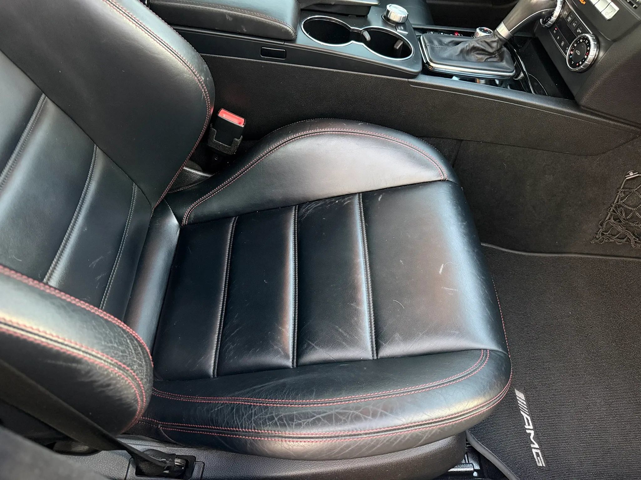 Used 2012 Mercedes-Benz C 63 AMG Sedan image 27