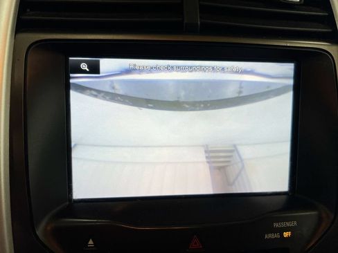 Used 2012 Ford Edge SEL FWD image 16