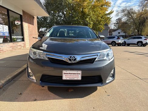 Used 2014 Toyota Camry XLE image 30
