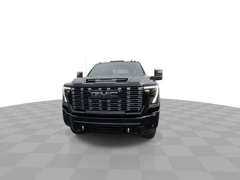 Certified 2025 GMC Sierra 2500 Denali Ultimate w/ Max Trailering Package image 4