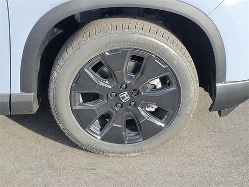 New 2026 Honda Pilot Black Edition image 5