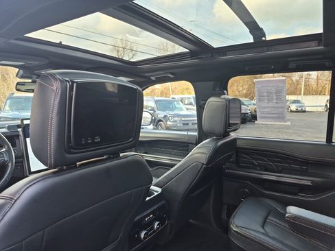 Used 2023 Ford Expedition Max Platinum image 24