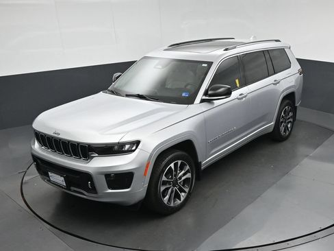 Used 2021 Jeep Grand Cherokee L Overland w/ MOPAR Finishing Package AWD/4WD image 77