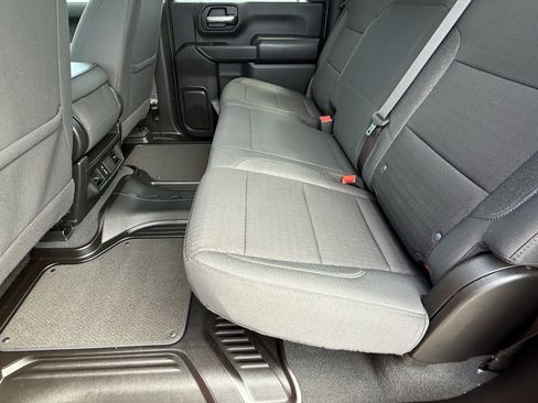 Used 2024 Chevrolet Silverado 2500 Custom w/ Custom Value Package image 11